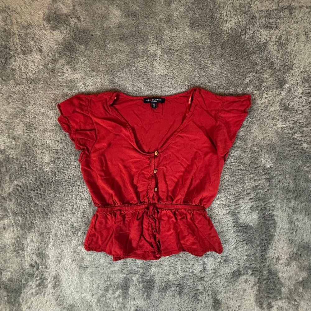 One Clothing Los Angeles Red Flutter Sleeve Peplum Button Front Top Small